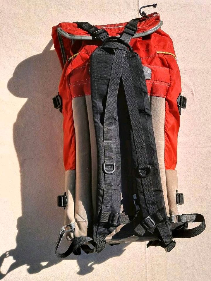 Outdoor | Bergsteiger Rucksack  Upcycling Lederboden | ab € 19,-- in Mainz