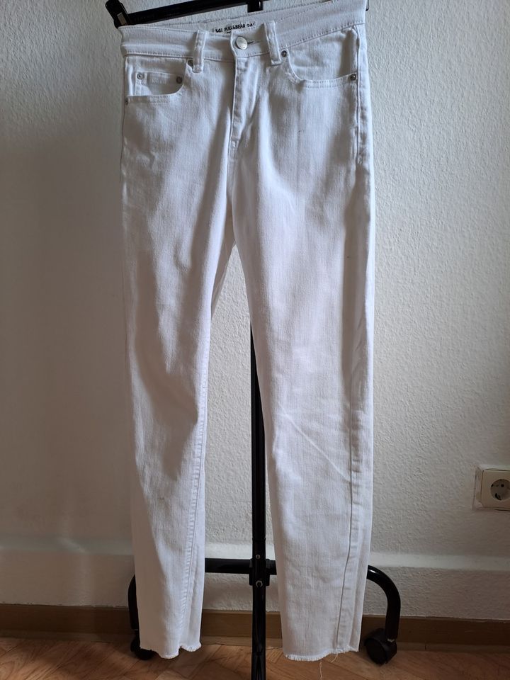 Weiße Jeans XS in Stuttgart