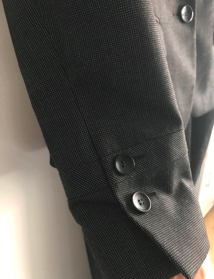 Comma Anzug klassisch Blazer Hose wie neu in Lübeck