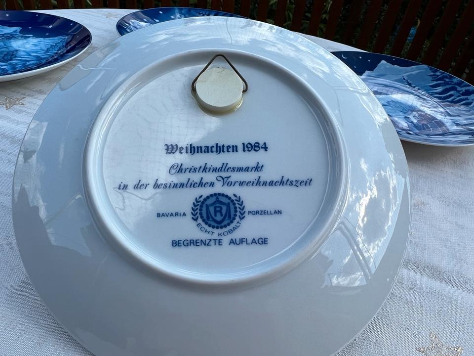 4 Weihnachtsteller Bavaria Echt Kobalt 1982-1985 Christmette in Quierschied
