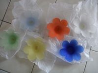 6x6 Teelichthalter Blume Glas blau/orange/gelb/grün/weiß bunt NEU Baden-Württemberg - Ebhausen Vorschau