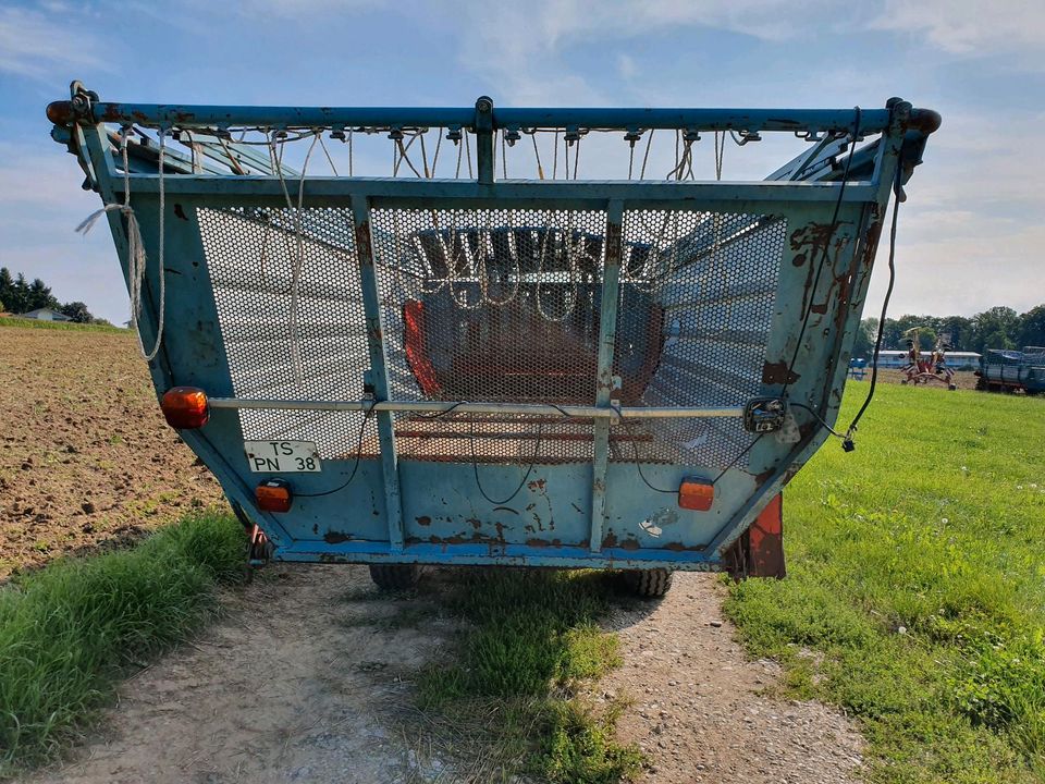 Ladewagen Mengele Garant 430 Silierwagen Kurzschnitt in Trostberg