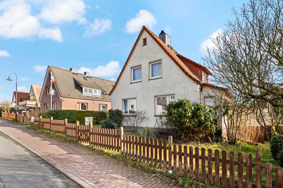 Einfamilienhaus mit Gästehaus und Baufenster in hervorragender Lage! in Scharbeutz