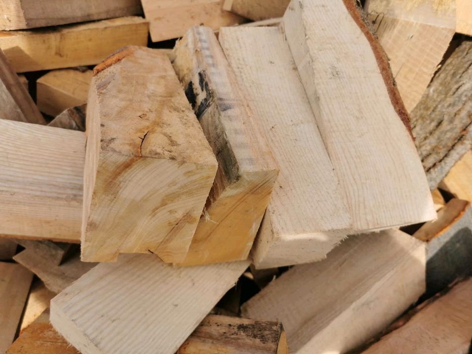 Buchenholz Trocken , Kaminholz, Feuerholz, Buche in Verden