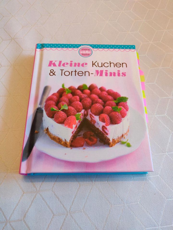 Kleines Rezeptbuch "Kleine Kuchen & Torten-Minis" in Wadgassen