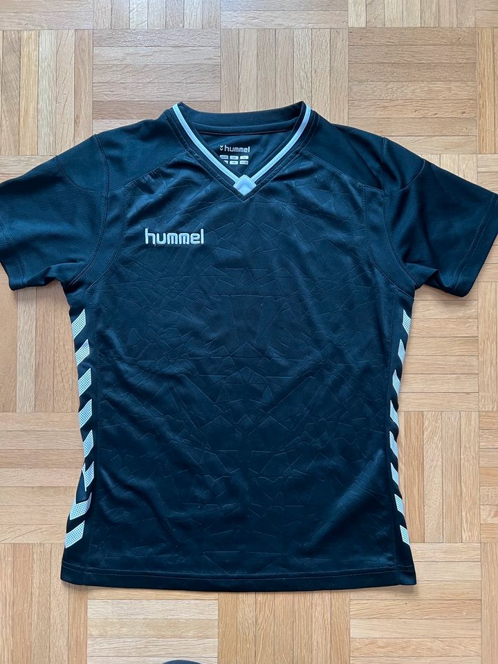 Hummel Trainingsshirt, neu, 140 in Garching b München