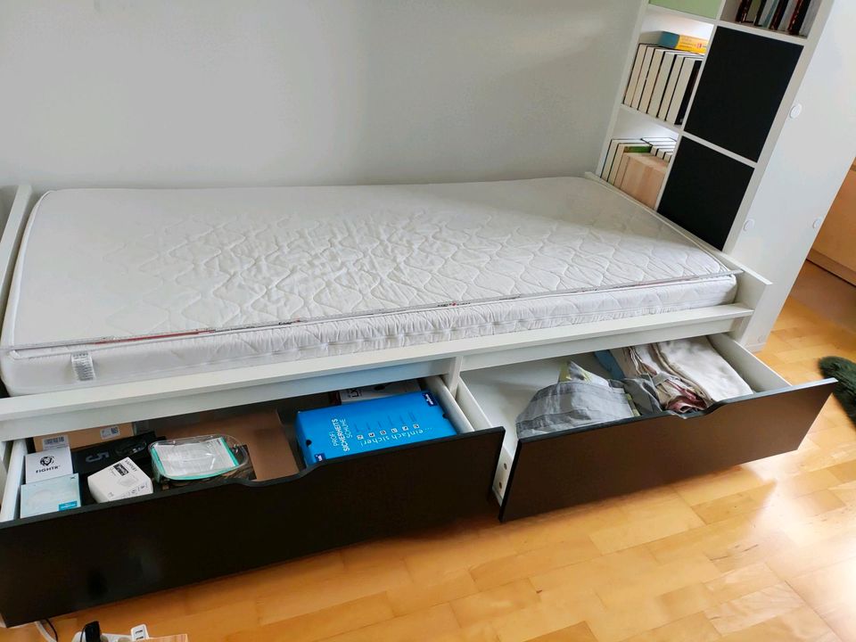 Bett 98 cm x 207 cm Ikea, Lattenrost, Matratze  90 x 200 in Donaueschingen