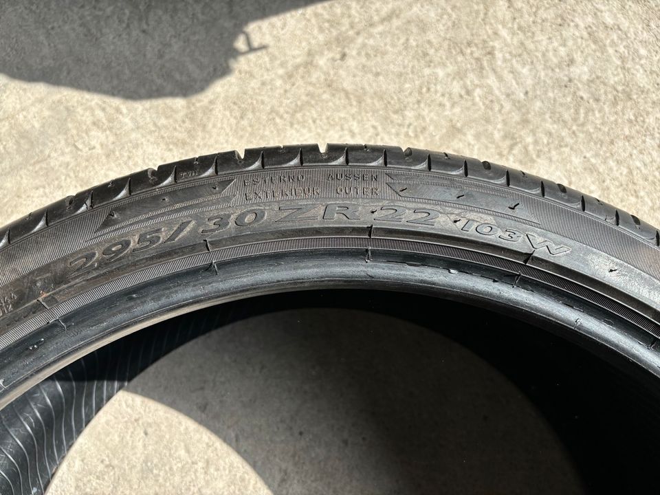 295/30 ZR22 Pirelli in Nürnberg (Mittelfr)