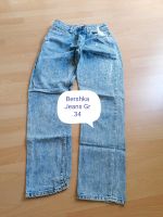 Bershka jeans Gr 34 Düsseldorf - Pempelfort Vorschau