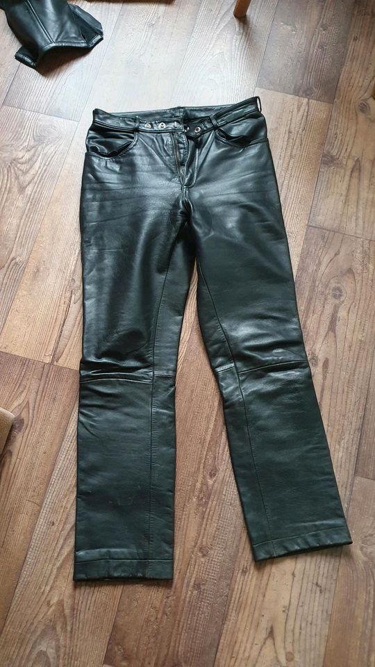 Damen Lederjeans echtes Leder Gr. 31 schwarz in Reichertshofen