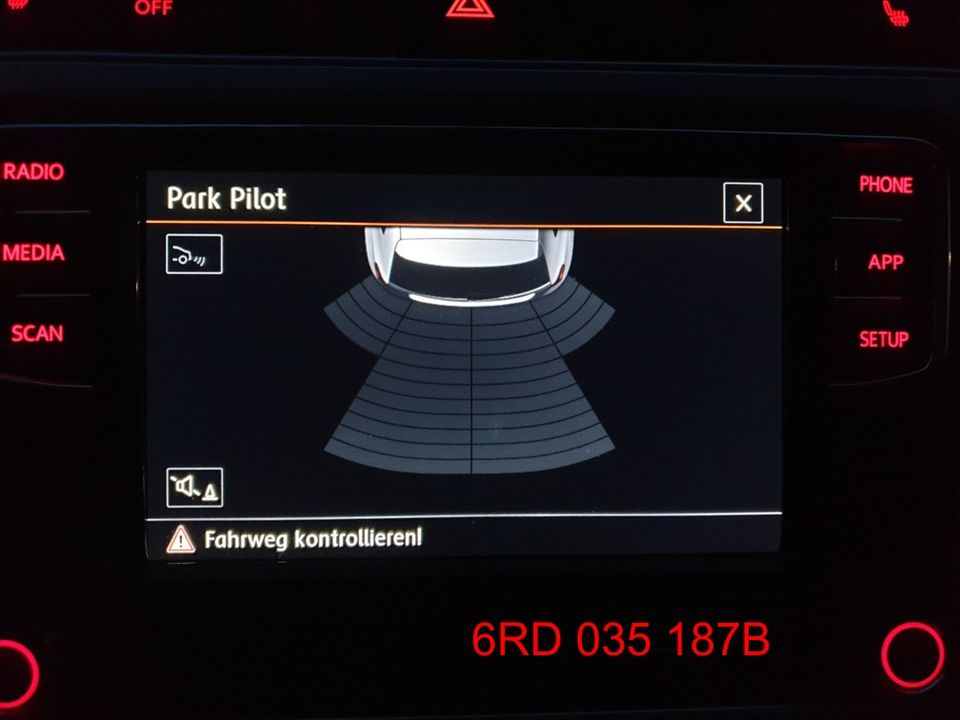 RCD330 VW Autoradio 6RD035187B AndroidAuto CarPlay Deutsch FSE in Merseburg