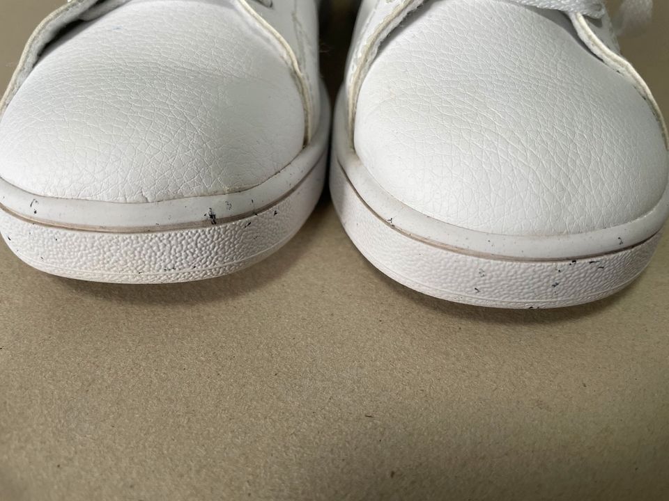 Adidas Leder weiß Turnschuhe Mädchen Größe 34 in Marl