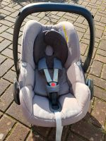 Maxi Cosi 1x Pebble und 2x Pearl mit 2x Isofix Station Niedersachsen - Brietlingen Vorschau