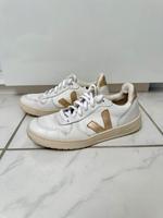 Veja V-10 Mesh Sneaker Stoff weiß gold Gr. 37 Frankfurt am Main - Harheim Vorschau