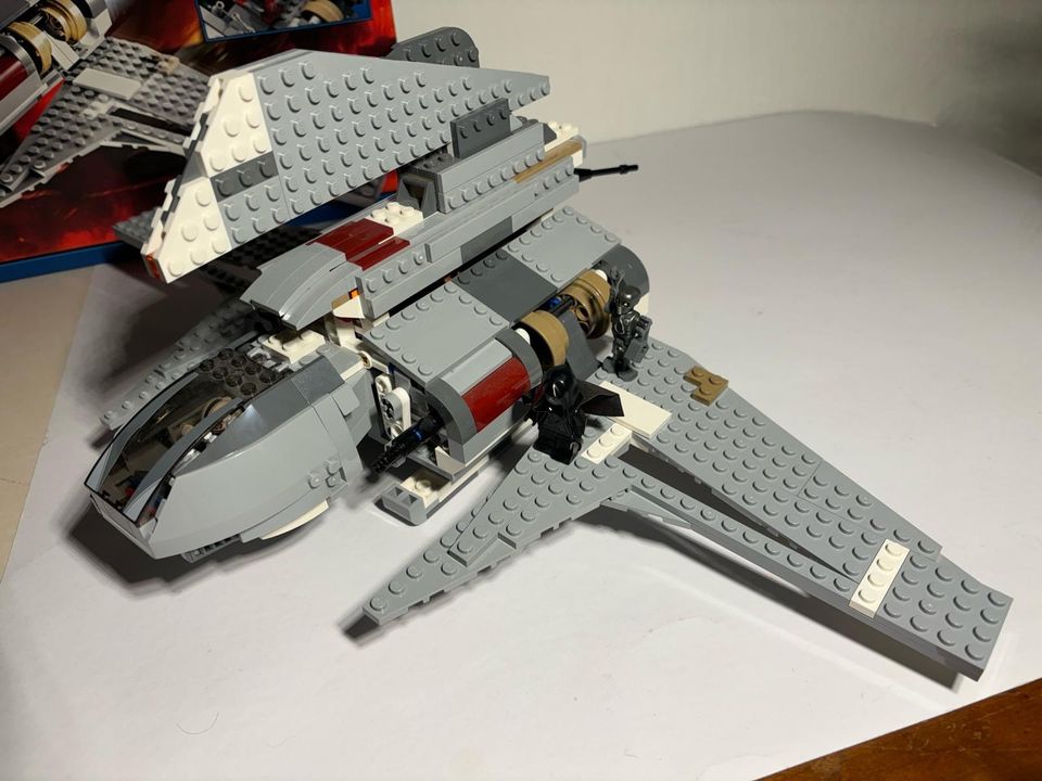 LEGO® Star Wars 8096 inkl. Figuren, OVP und Bauanleitung in Oberdreis