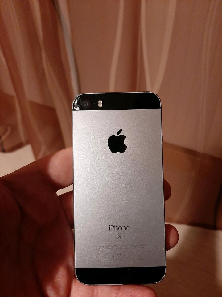 Iphone SE 64gb Space Grey gebraucht in Neuwied