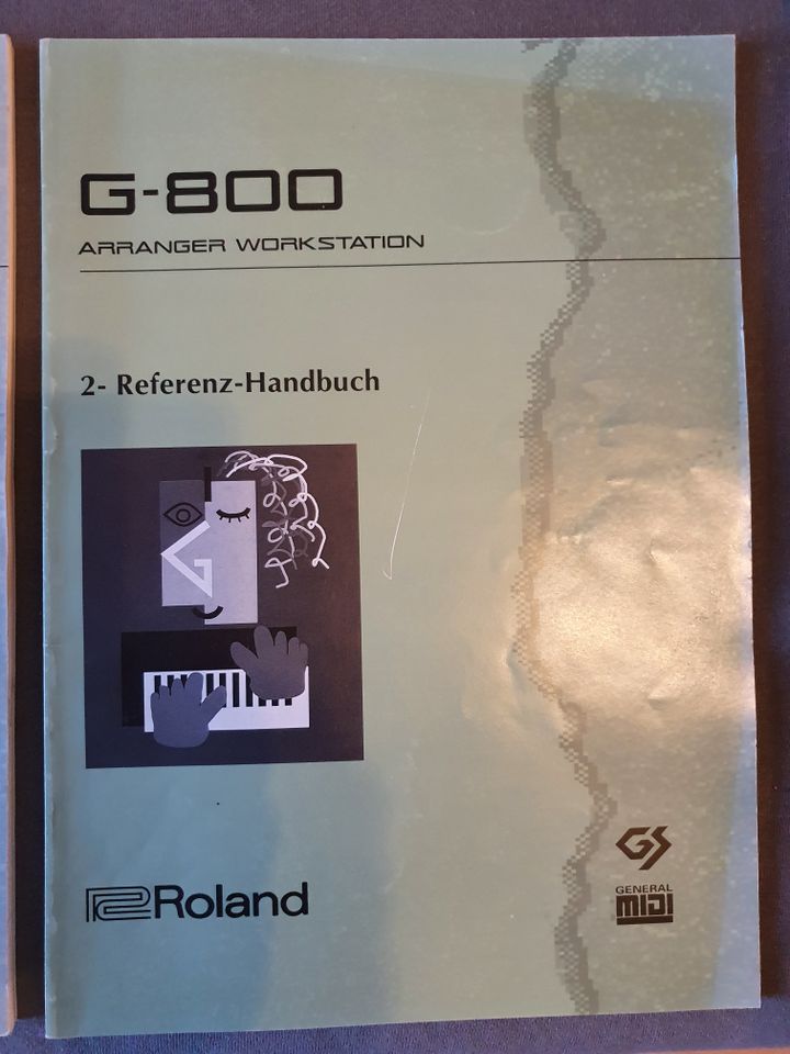 Roland G800 Workstation Arranger 64 Voice Polyphony in Eggolsheim