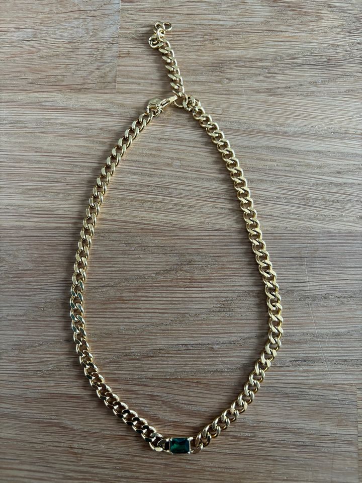 Purelei Halskette Gold mit grünem Stein neu in Berlin