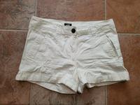 weiße Shorts, kurze Hose von H&M Größe 36 prima Zustand Rheinland-Pfalz - Kettig Vorschau