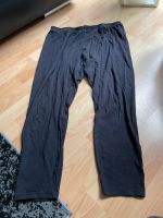 Tolle schwarze 7/8 Leggings Gr.44/46 Clockhouse Niedersachsen - Oldenburg Vorschau