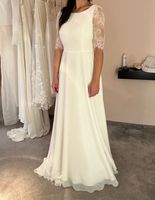 Hochzeitskleid Cymbeline Pure Paris Gr.36/38 + Accessoires München - Schwabing-Freimann Vorschau