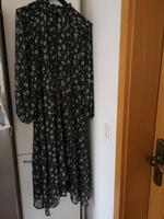 Mango Kleid maxikleid lang M 36 38 schwarz Blumen weiß Sachsen - Lichtentanne Vorschau