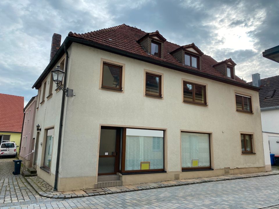 Wohn- und Geschäftshaus mit großer Scheune +++ PROVISIONSFREI +++ in Haßfurt