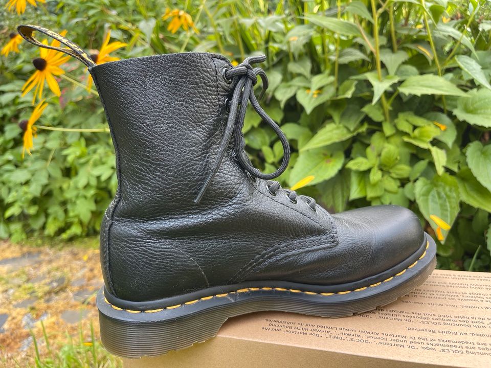 Dr martens gr 37 schwarz hotsell