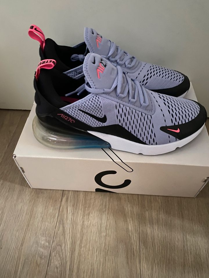 Nike Air Max 270 Be True Schuhe Sneaker Neu Gr. 45 US 11 UK 10 in  Nordrhein-Westfalen - Gelsenkirchen | eBay Kleinanzeigen ist jetzt  Kleinanzeigen