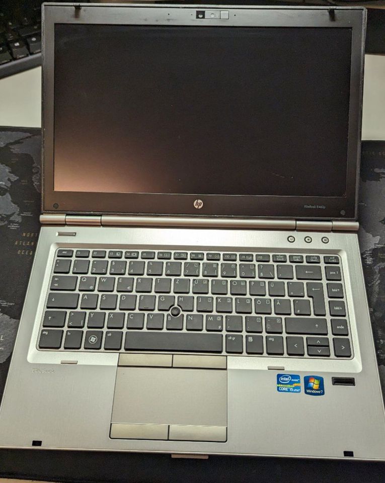 Laptop HP Elitebook 8460p defekt inkl. Dockingstation 2x Netzteil in Pfaffenhofen a.d. Ilm