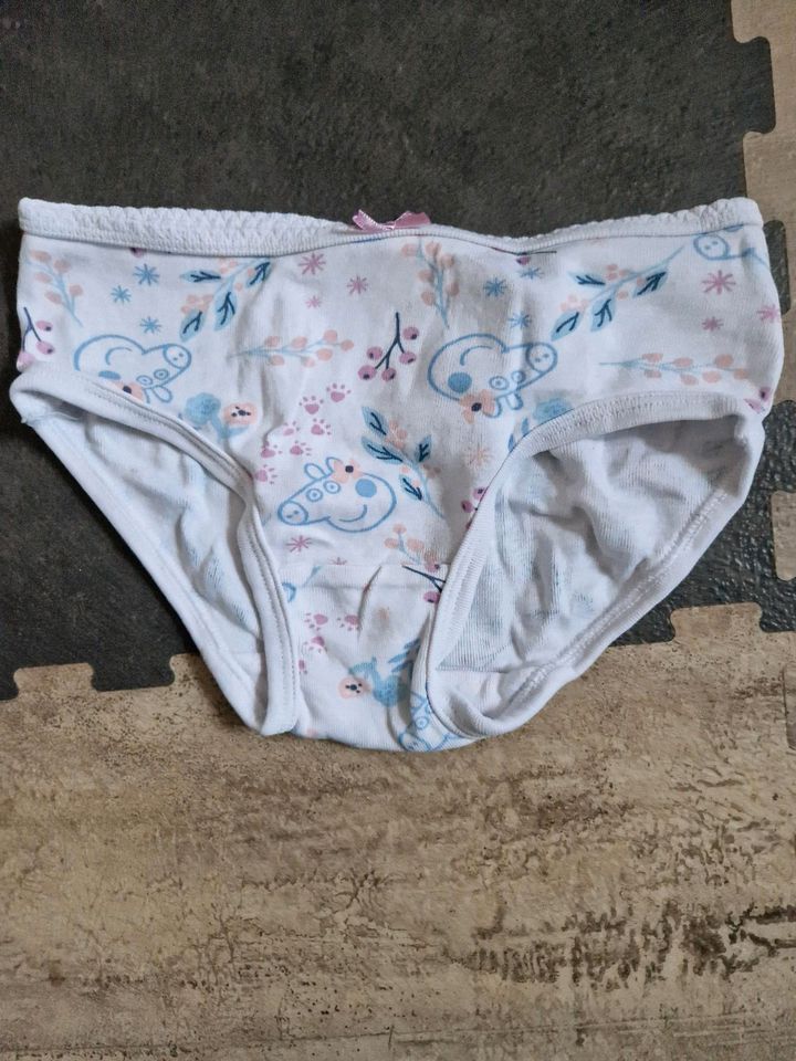 Unterhosen 3er-Set Peppa Wutz, Gr. 98/104 in Ottrau