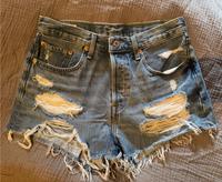 Levi‘s Damenshorts Niedersachsen - Südbrookmerland Vorschau