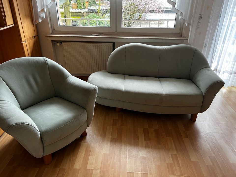 Sofa mit Sessel in Elsdorf