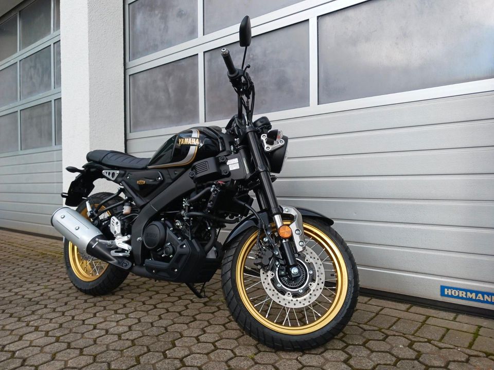 Yamaha XSR 125 Legacy MJ 2022 in Petersberg