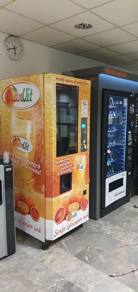 ORANGENSAFT AUTOMAT in Voerde (Niederrhein)