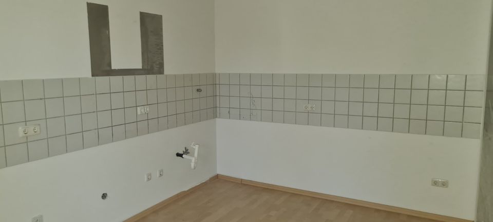 3-Zimmer DG-Wohnung in Wanheimerort in Duisburg