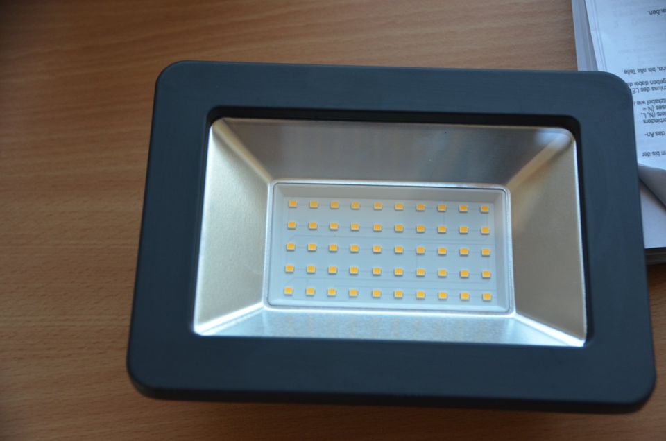 50 W LED Strahler 220/240V in Bopfingen