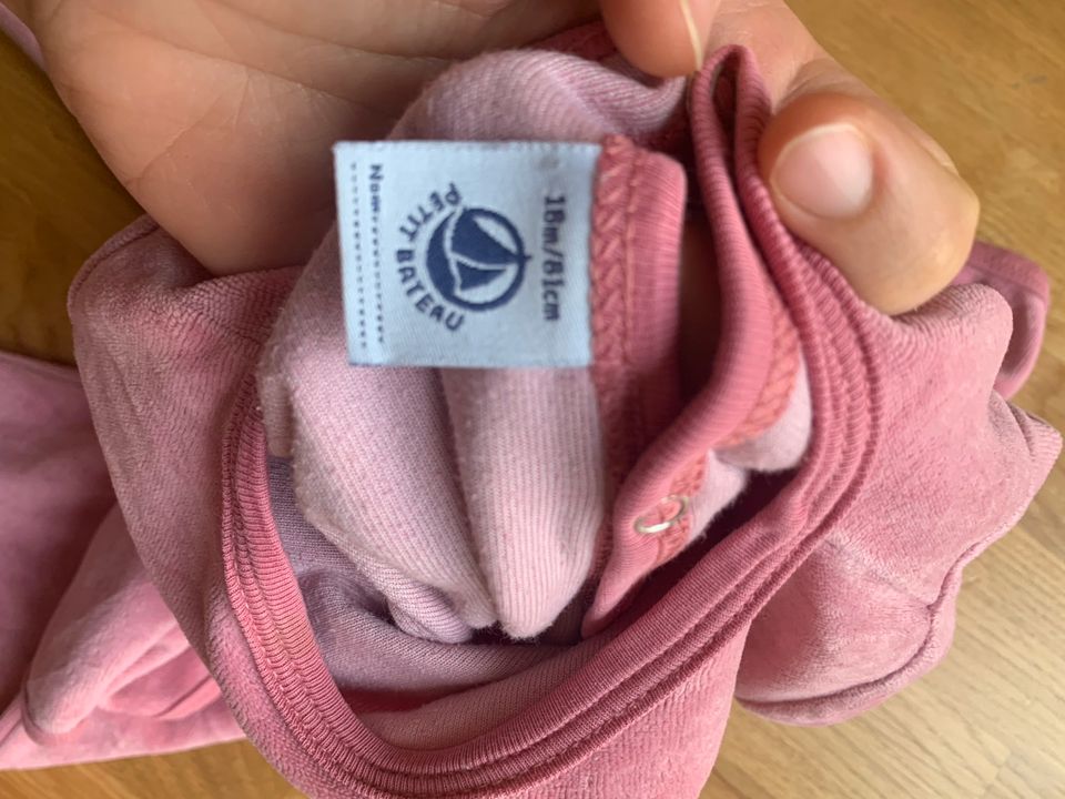 Kleiderpaket 11 T Hose Shirt Pullover Stampler Mädchen 74 Frühlin in München