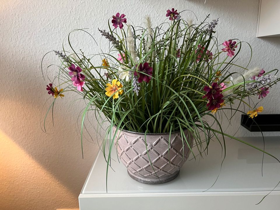 Kunstblumenstrauss Wildblumen mit Blumentopf in Essen