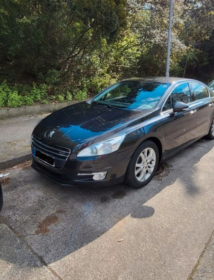 Peugeot 508 Hybrid 4 in Erfurt