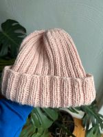 Handmade 100% Alpaca Rosa Strickmütze Friedrichshain-Kreuzberg - Friedrichshain Vorschau