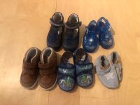 Schuhe Größe 20-21 und 6-9M. Günstig zu verkaufen Kr. München - Oberschleißheim Vorschau