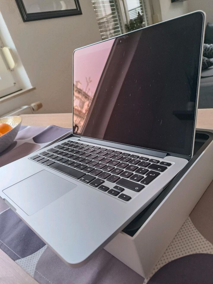 Apple MacBook Pro TOP Angebot in Göppingen