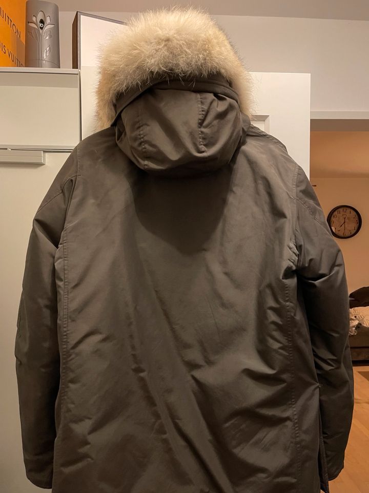 Woolrich Winterjacke Größe M in Hamburg