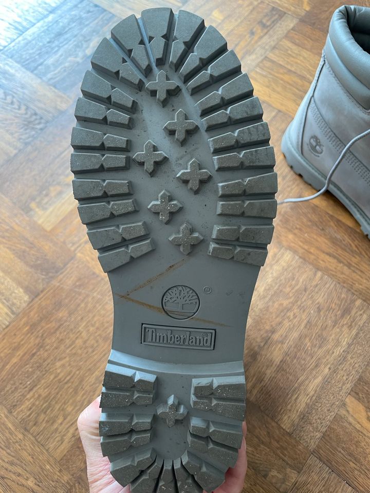 Timberland Boots - Schuhgröße 40 in grau in Bottrop