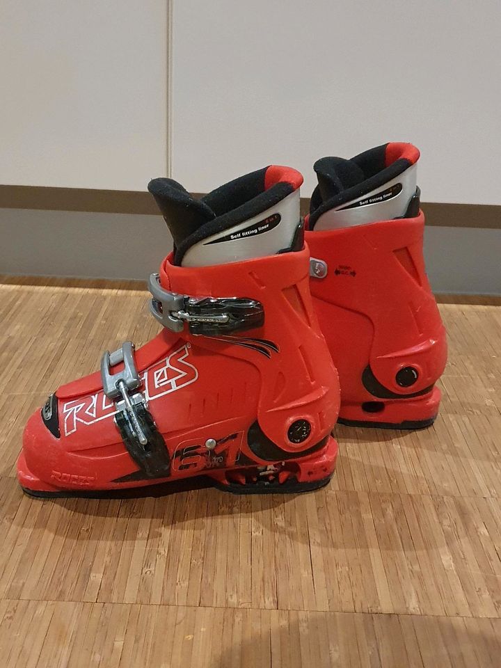 Skistiefel Skischuhe Roces Größe 30-35 in Jettingen