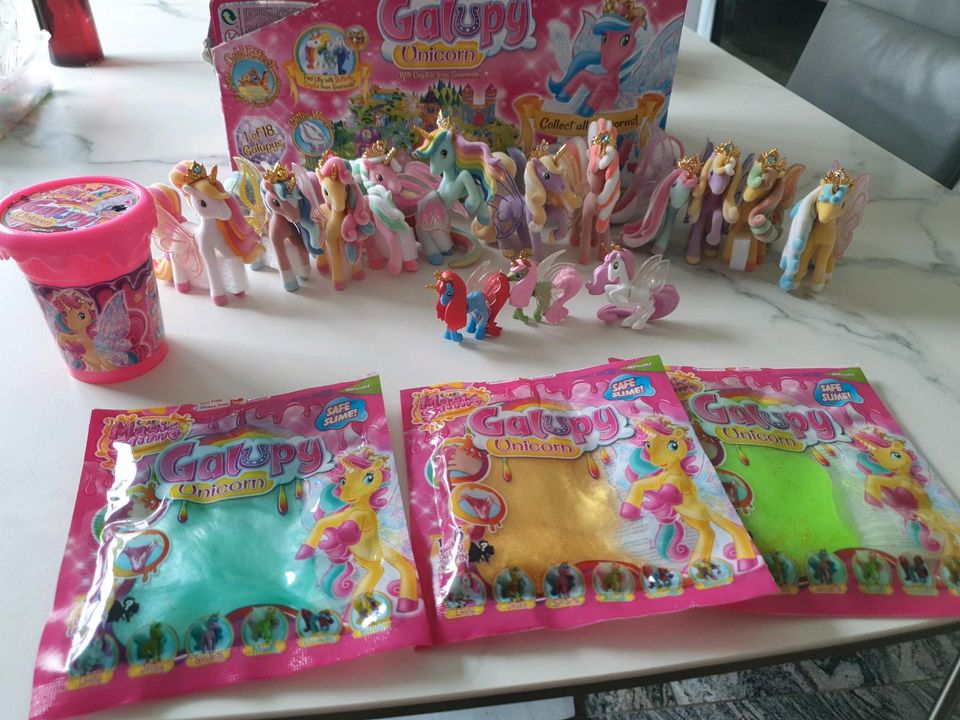 Craze Galuoy,Unicorn Serie je 3€,Smithy 15€,mini je 3€,Slime je 1 in Ingolstadt