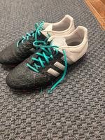 Adidas Fußballschuhe Größer 45/5 Hessen - Bad Camberg Vorschau