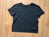 Nike Shirt Yoga/Sport, Umstandsmode, S Niedersachsen - Friesoythe Vorschau