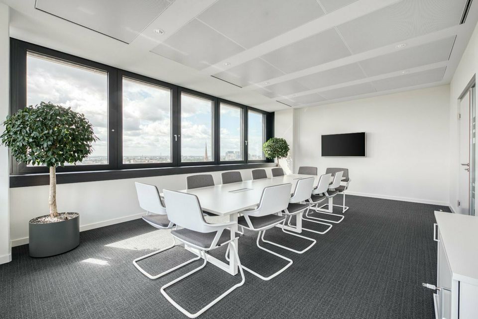 Privater Büroraum für 4 Personen in Regus Mundsburg Tower in Hamburg